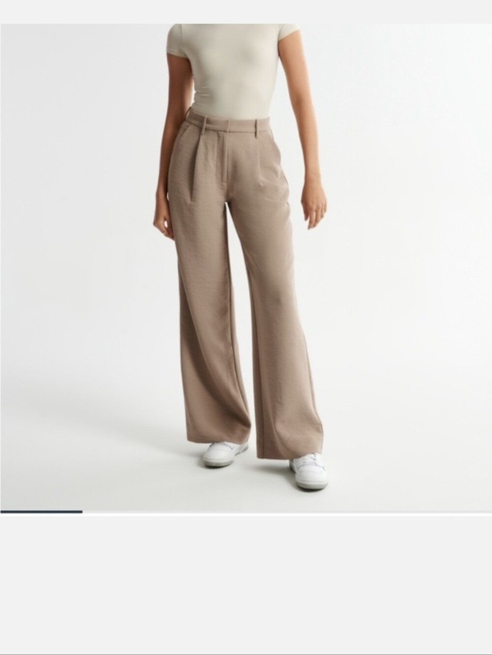 Abercrombie & Fitch Women's Tan  Pleated Pants